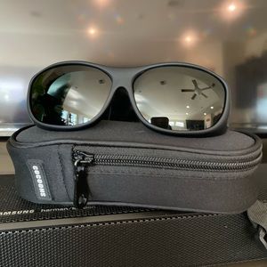 COCOONS Slim Line (M) Onyx Polarized Gray Sunglasses - Case Included